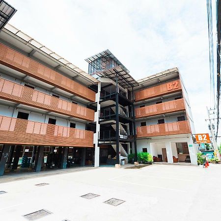 B2 Santitham Hotel チエンマイ エクステリア 写真