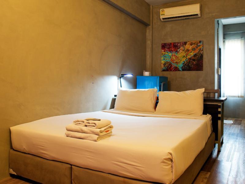 B2 Santitham Hotel チエンマイ エクステリア 写真