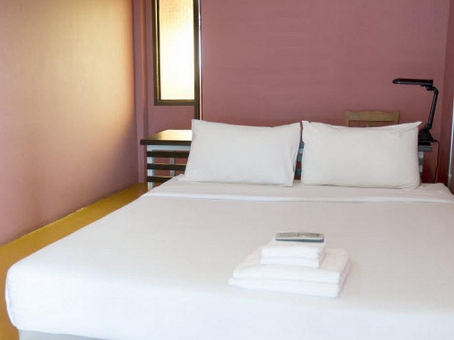 B2 Santitham Hotel チエンマイ エクステリア 写真