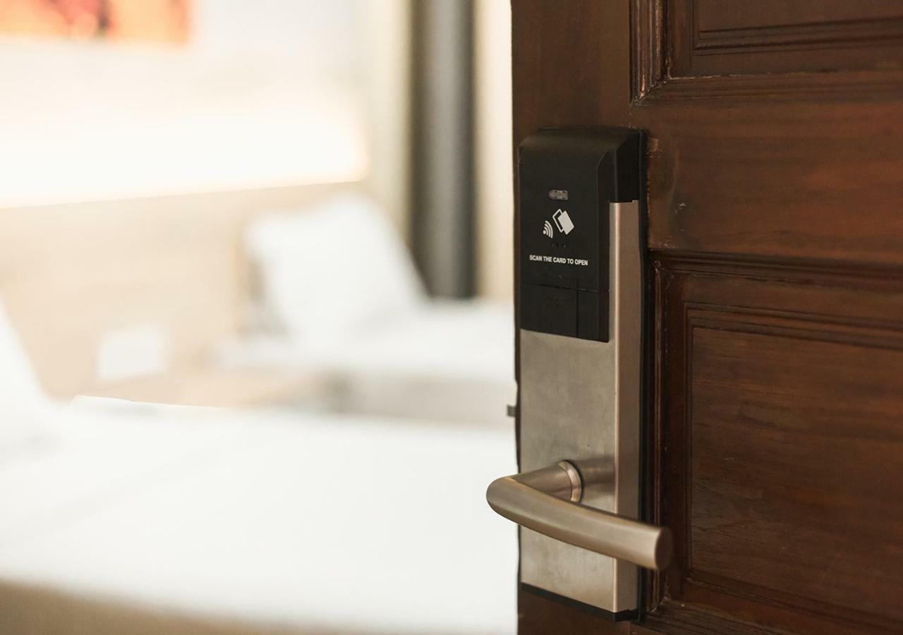 B2 Santitham Hotel チエンマイ エクステリア 写真