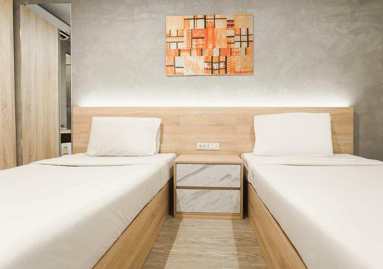 B2 Santitham Hotel チエンマイ エクステリア 写真
